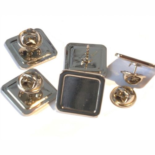Superior Badge Blank square 16mm silver clutch & clear dome
